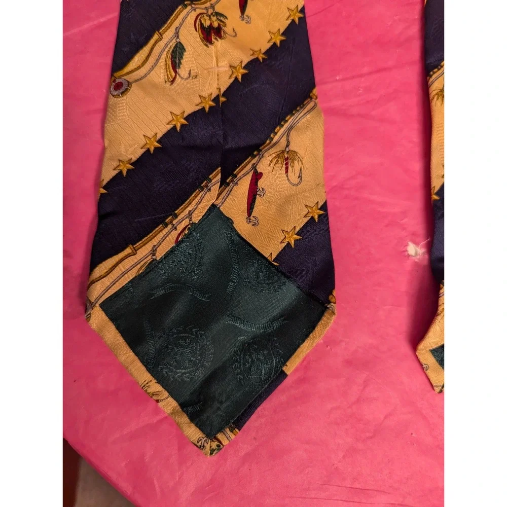 Vintage‎ Tommy Hilfiger 100% Italian SILK multicolor mens necktie USA fishing
